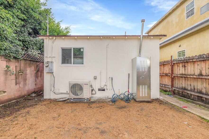 Building Photo - 4078 Alla Rd