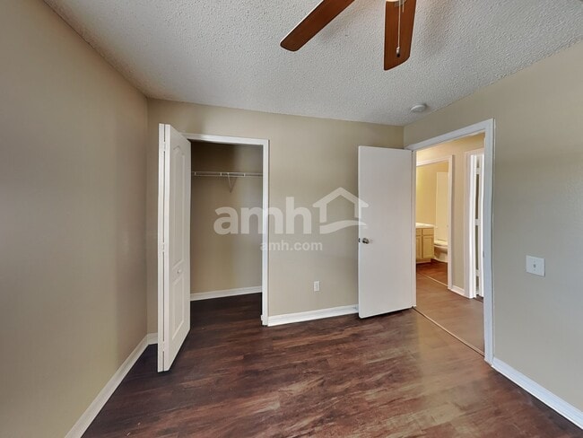 Building Photo - 12519 Dawn Vista Dr