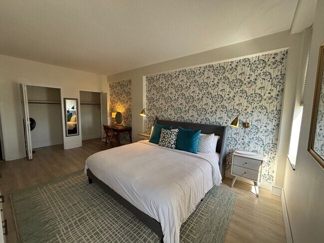 Building Photo - 14 Lockwood Dr