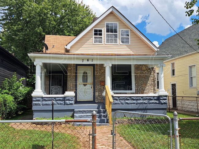 Primary Photo - 741 S 37th St
