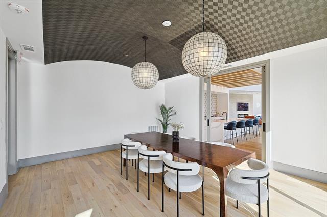 Building Photo - 2700 Old Denton Rd