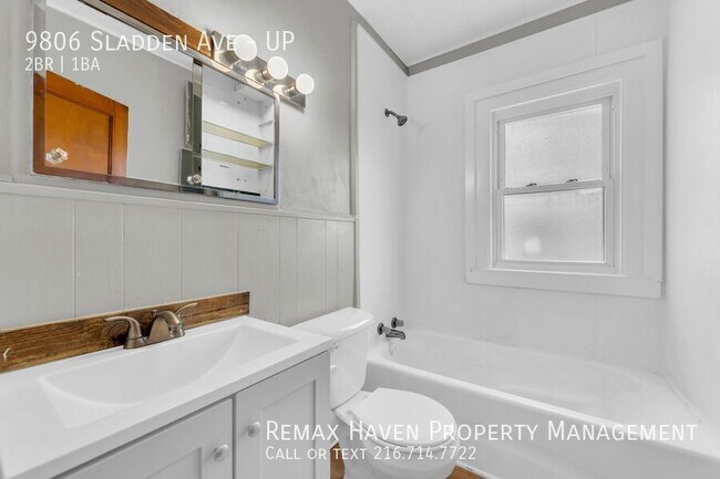 Building Photo - 9806 Sladden Ave