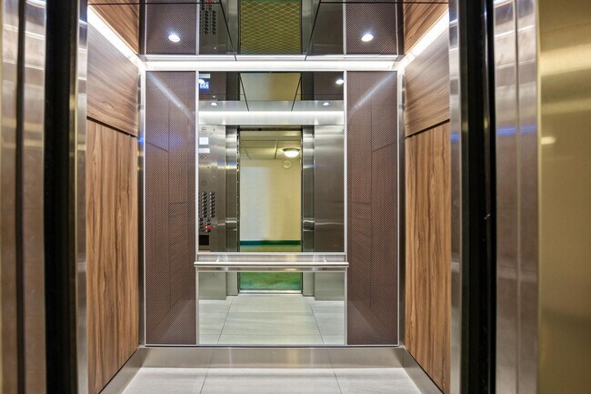 Building Photo - 1950 S Ocean Dr