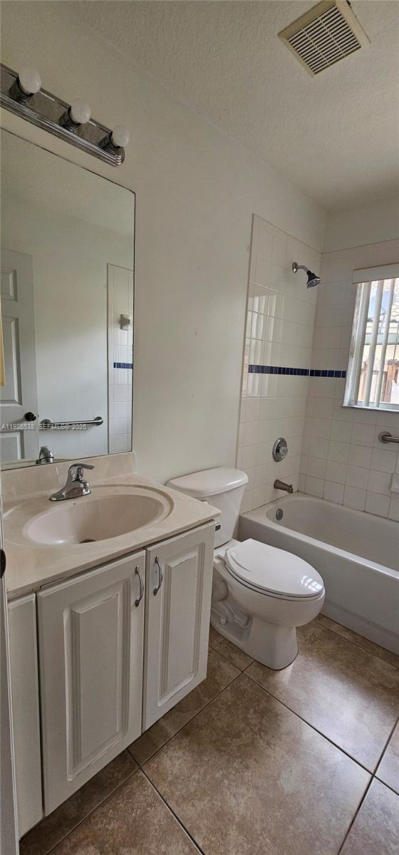 Building Photo - 1980 SE 11th St