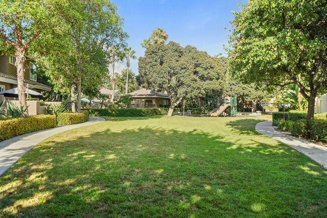 Building Photo - 2288 Cabo Bahia