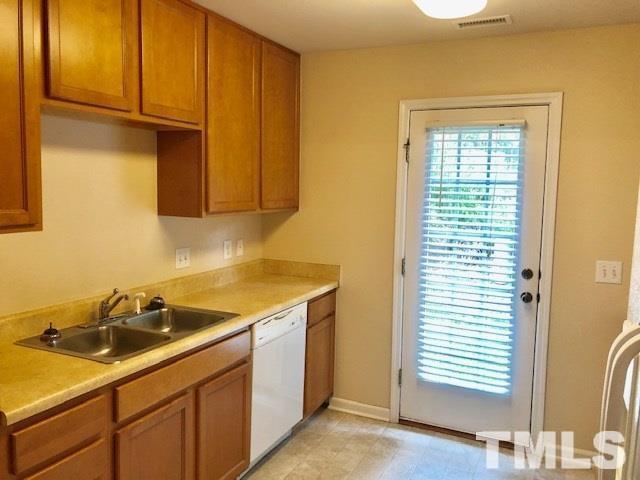 Building Photo - 10126 Blackwell Dr