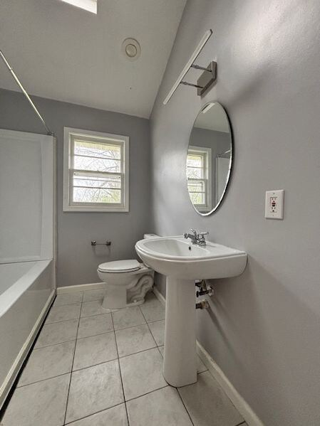 Building Photo - 303 Willow St