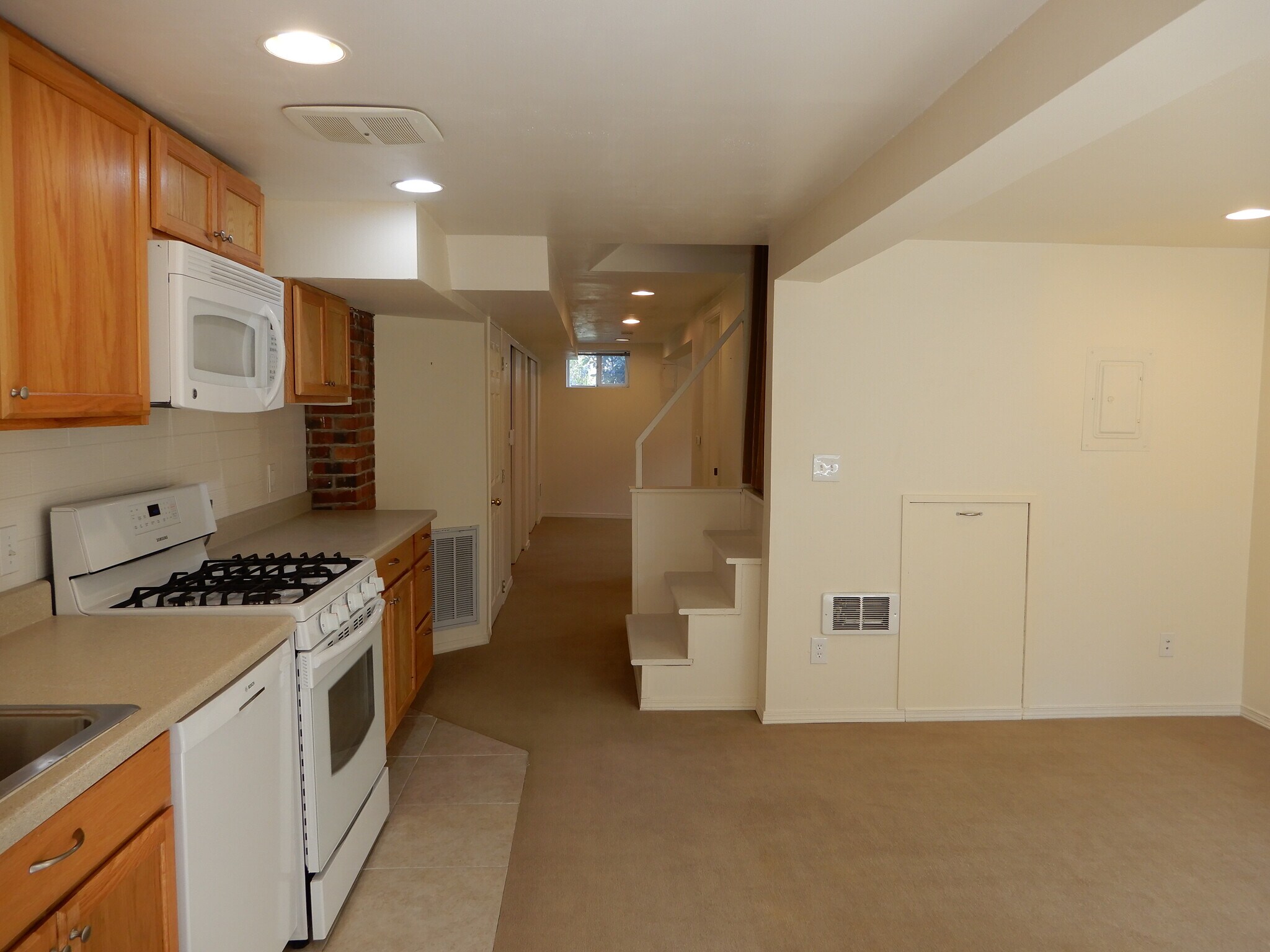 Building Photo - 811 NW 59th St