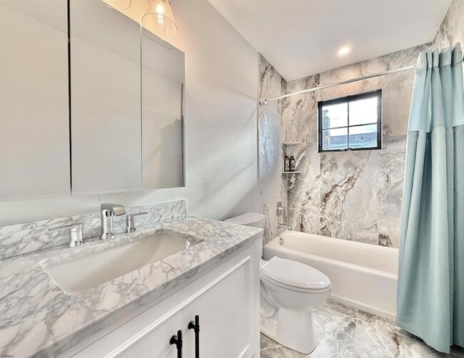 Building Photo - 100 S Frontenac Ave