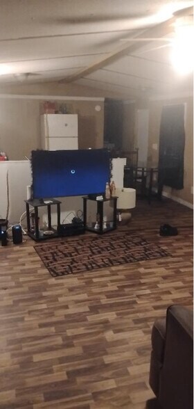 Building Photo - 117 N Trailer Rd