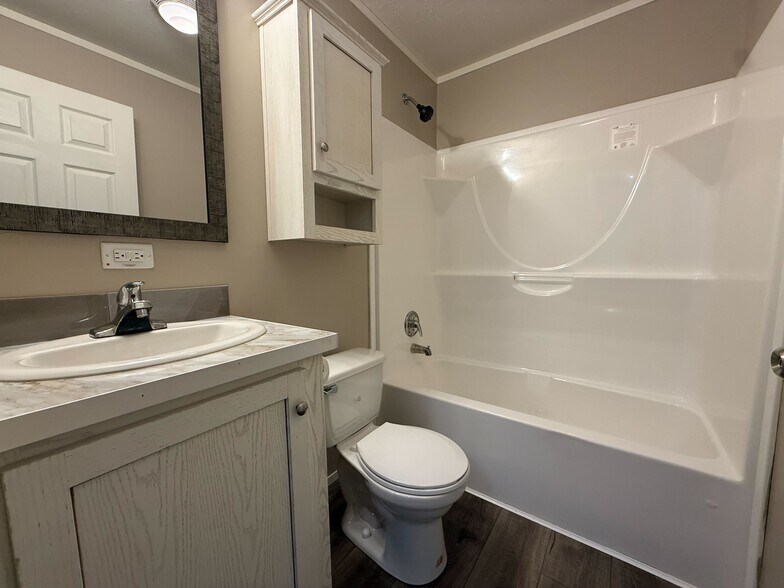 Building Photo - 11785 Cascade Cir