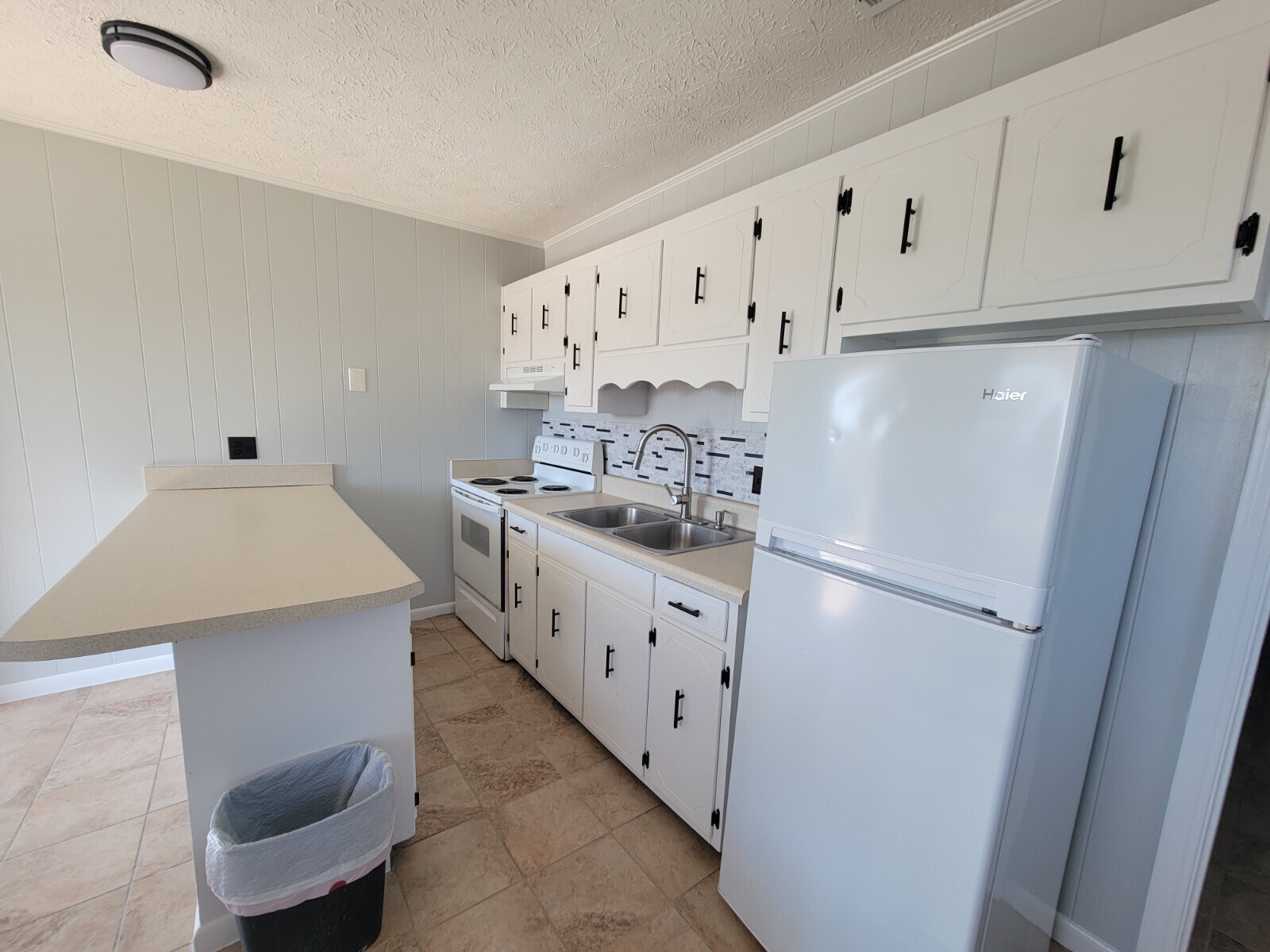 Building Photo - 6529 Chipewa St