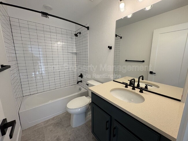 Building Photo - 2657 W 68th Pl