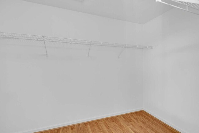 Building Photo - 417 Belmont Cir