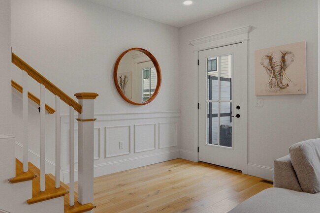 Building Photo - 50 Cate St