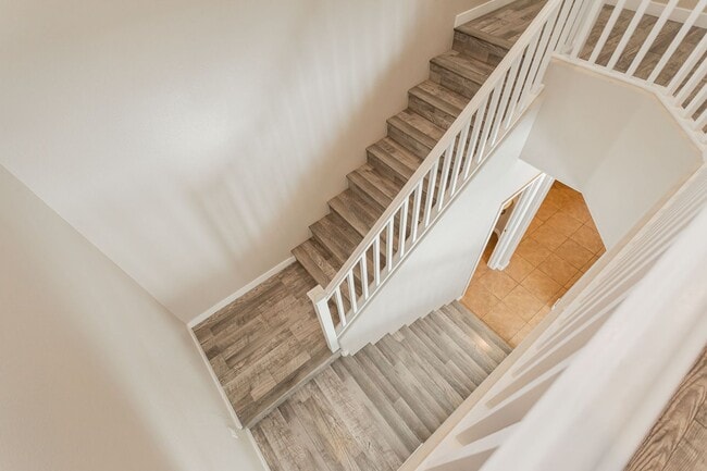 Building Photo - 8611 Splendid Leaf Ct
