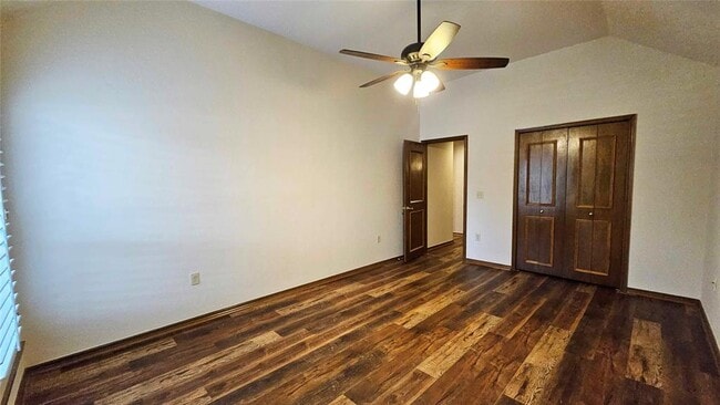 Building Photo - 1225 NW 198th St