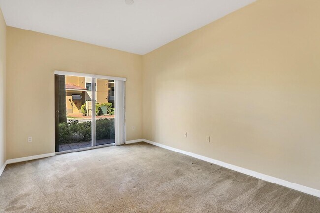 Building Photo - 4903 Midtown Ln