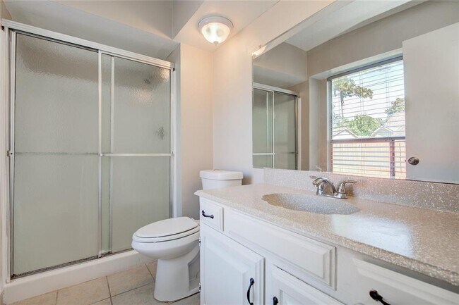 Building Photo - 25534 Pepper Ridge Ln
