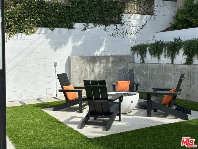 Building Photo - 7826 W 80th St