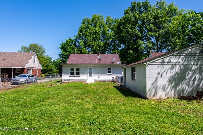 Building Photo - 1008 Meadow Hill Rd