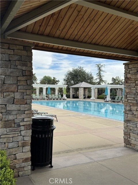 Building Photo - 14584 Narcisse Dr