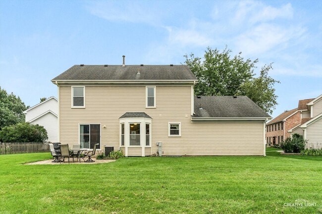 Building Photo - 920 Fairfax Ct