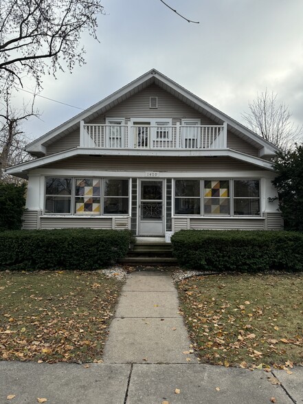 front facade - 1409 W Washington St