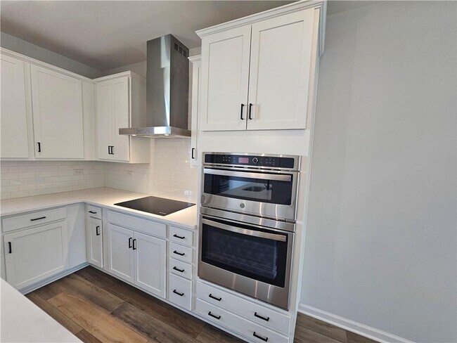 Building Photo - 3670 Willow Glade Trl