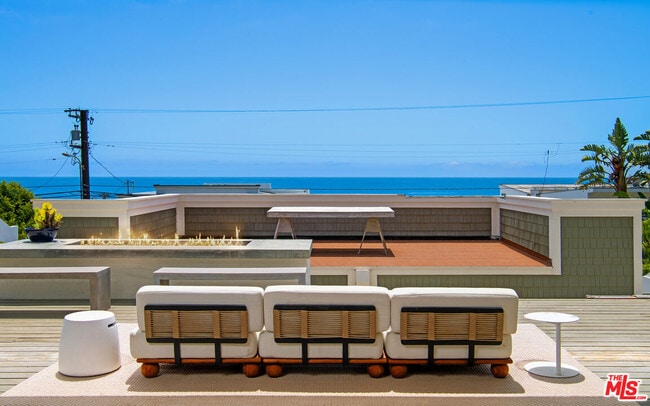 Building Photo - 25157 Malibu Rd