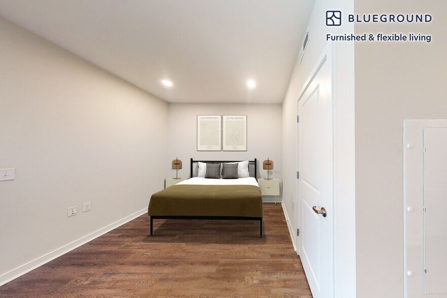 Building Photo - 555 S President St