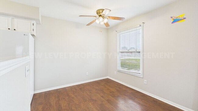 Building Photo - 1717 S Cypress St