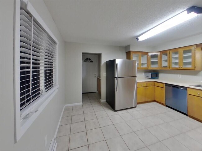 Building Photo - 3910 Scott Ave N