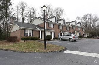 Building Photo - Raintree Apartments