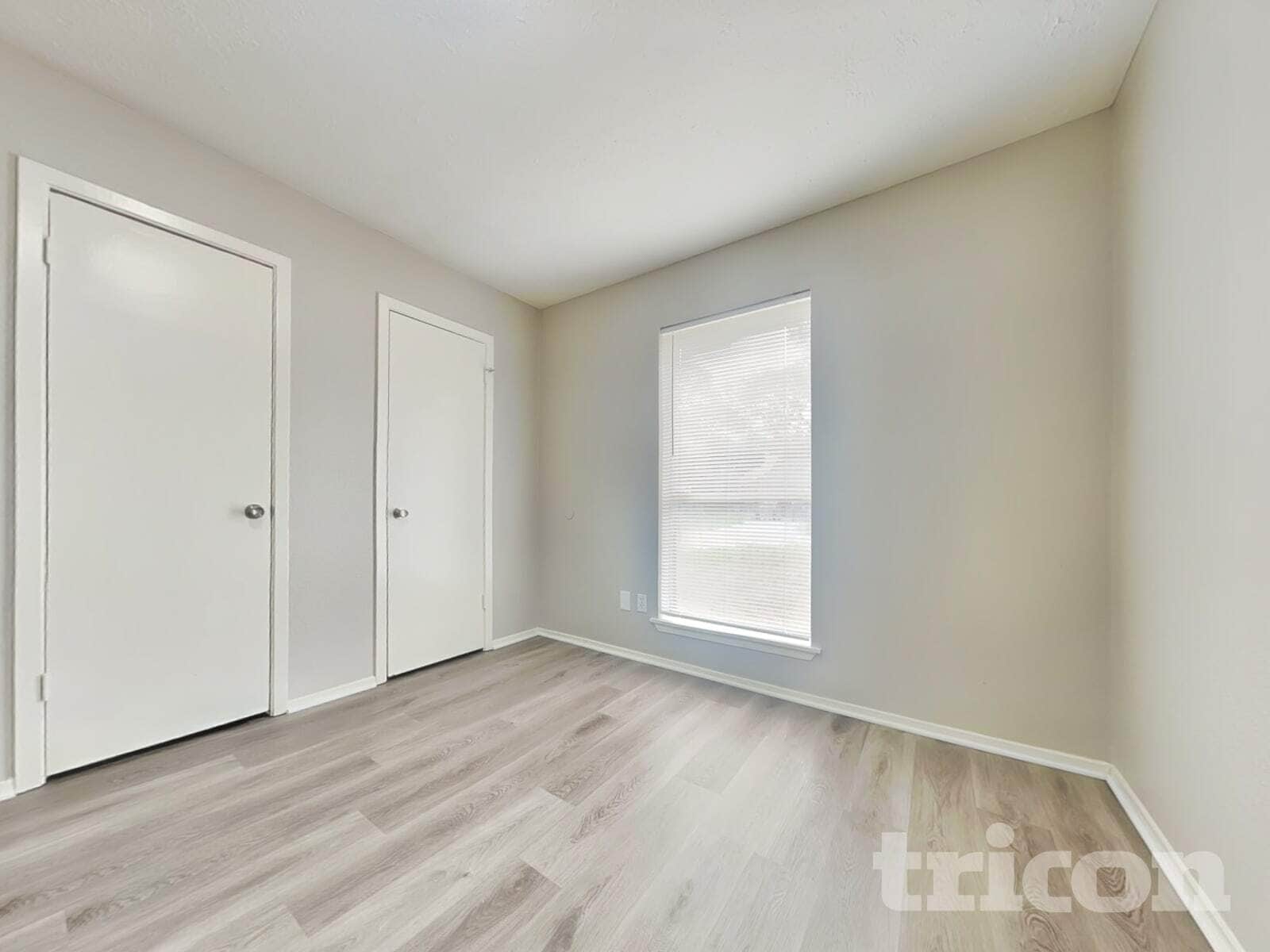 Building Photo - 2047 Lexington Woods Dr