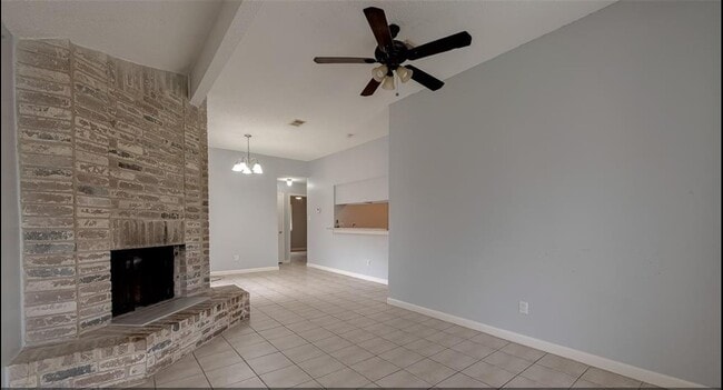 Building Photo - 12005 Tambourine Dr