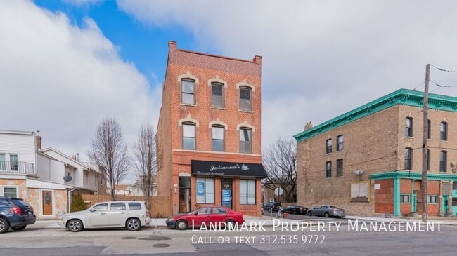 Building Photo - 1926 S Canalport-Unit 2F