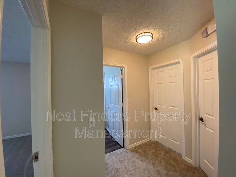 Building Photo - 2456 Justin Rd W