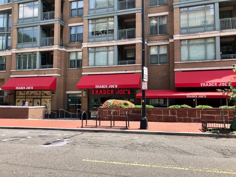 Trader Joe's - 950 25th St NW