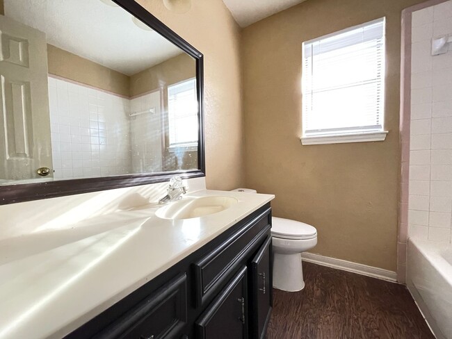 Building Photo - 4904 James Loop