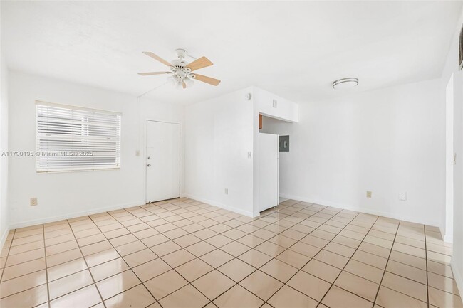 Building Photo - 5730 NW 38th St