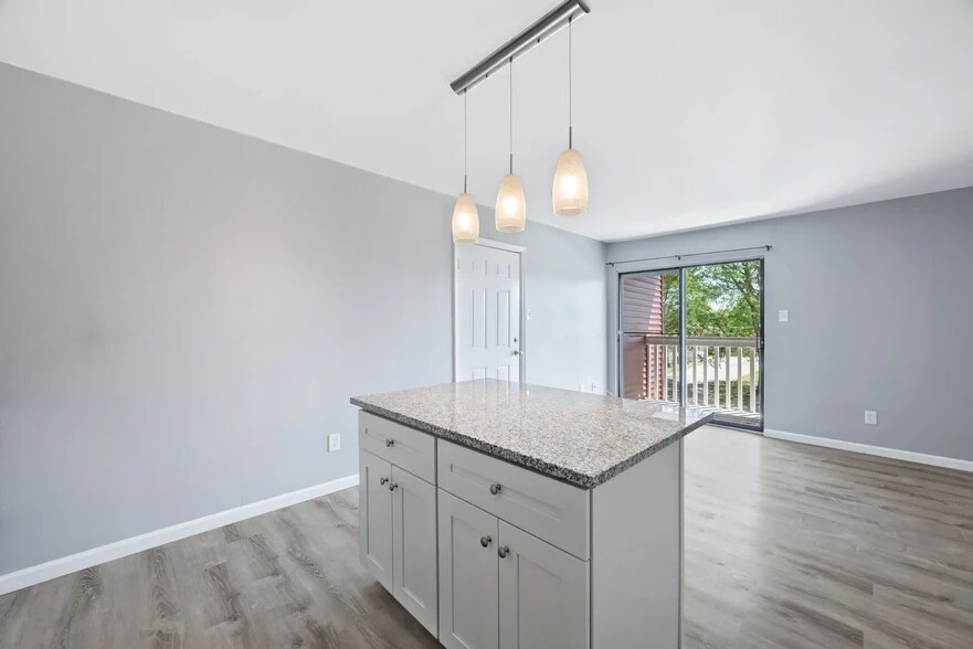 Building Photo - Pineview Apartments