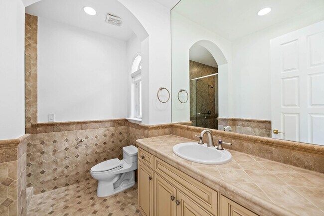 Building Photo - 861 Nafa Dr