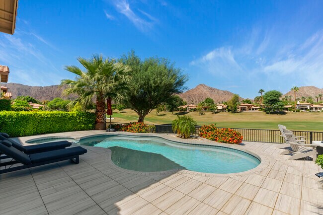 Building Photo - 78688 Cabrillo Way