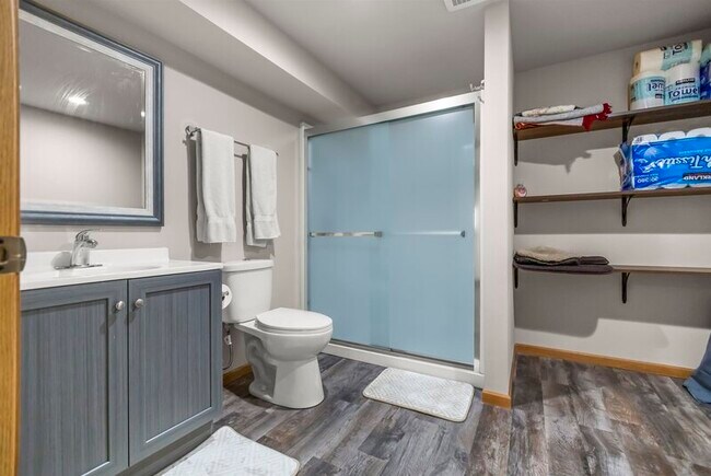 Building Photo - 1206 Meadow Sweet Dr