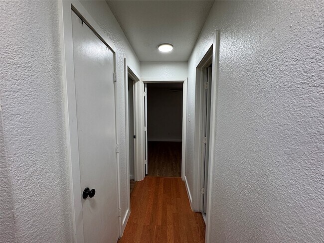 Building Photo - 2700 Clemson Cir