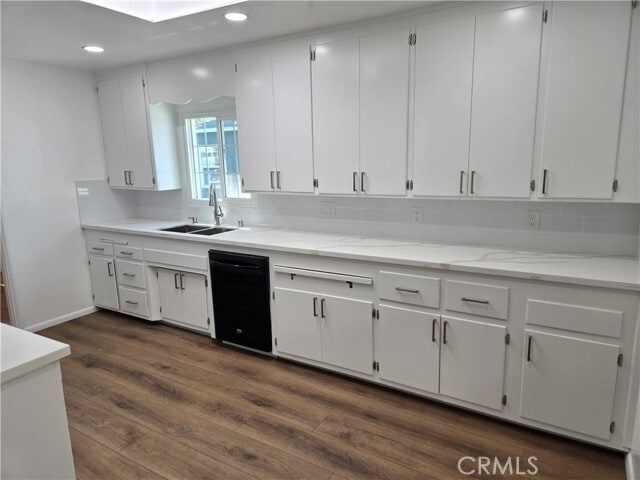 Building Photo - 14001 Dunrobin Ave