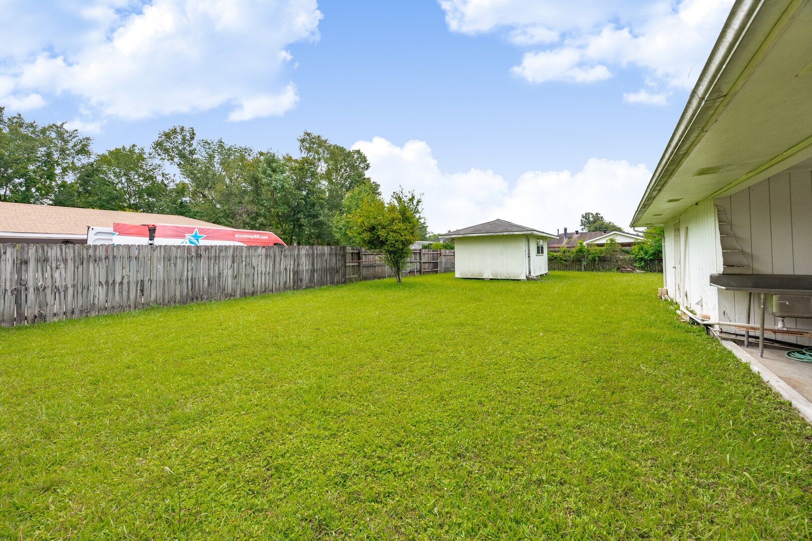 Building Photo - 12114 Tams Dr