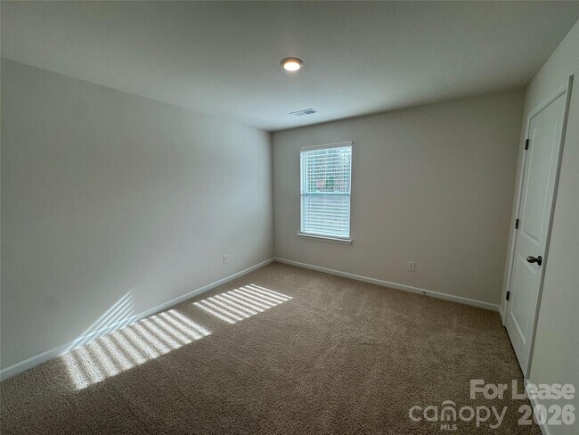 Building Photo - 10749 Adair Wds Dr