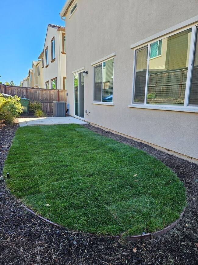 Building Photo - 4414 French Dr